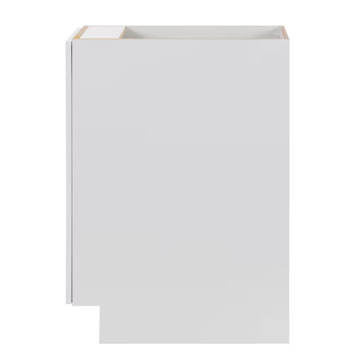 Edson 15 in. W x 35 H x 24 D Assembled Kitchen Base Cabinet, White (B15FH) (new)