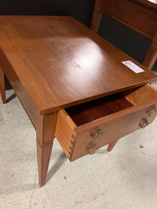 Vintage side table (used)