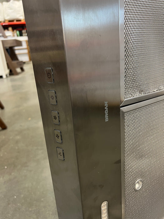 Broan 30-Inch Under Cabinet Range Hood, ENERGY STAR, 350 Max Blower CFM, Stainless Steel (floor model)