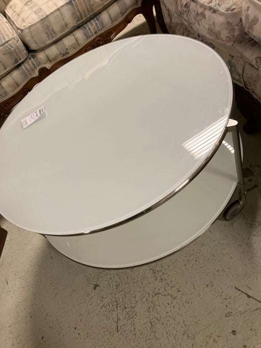 White table with wheels (used)