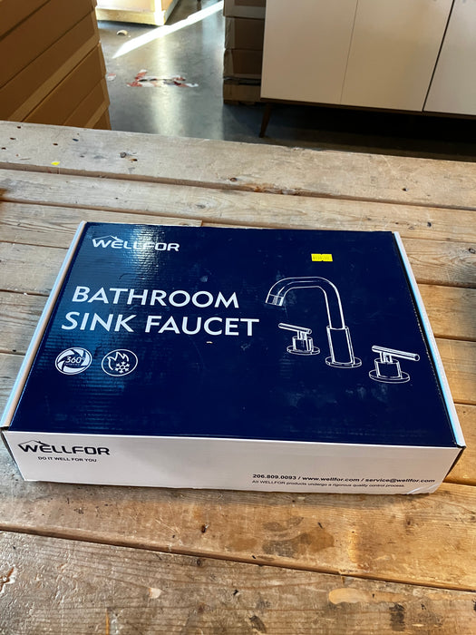 WELLFOR SZ1 Widespread Bathroom Sink Faucet with Two Handles in Brushed Nickel (new)