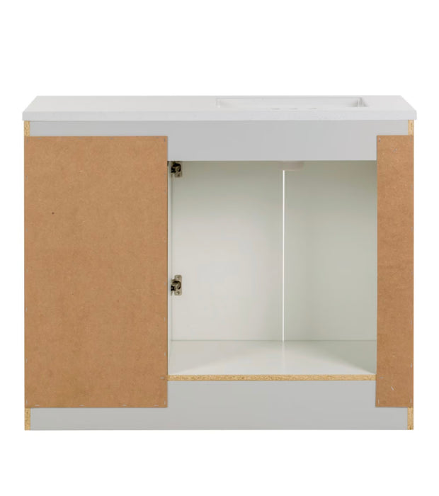 Glacier Bay Bannister 42.5-inch W x 18.75-inch D Bathroom Vanity in Pearl Grey With Cultured Marble Sink Top  (new)