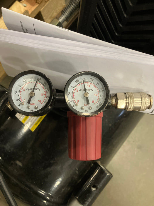 Husky 8 Gallon 150 PSI Hotdog Air Compressor (used)