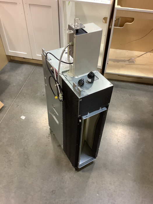 Slim Ducted Heat Pump Fan Coil R-410A 40MBDQ09---3 - 9000 Btuh (new)