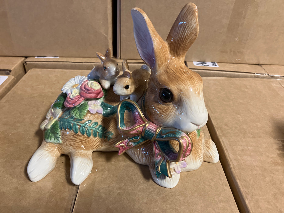 Fitz & Floyd Classics Rabbit Mom with 2 Bunnies Figurine