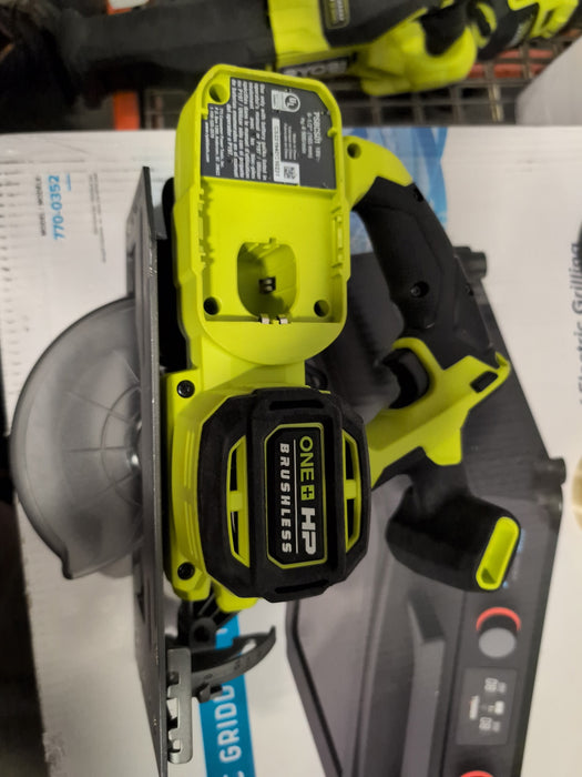 RYOBI 18V ONE+ HP Brushless Cordless Compact 6-1/2-inch Circular Saw (Tool-Only) (new)