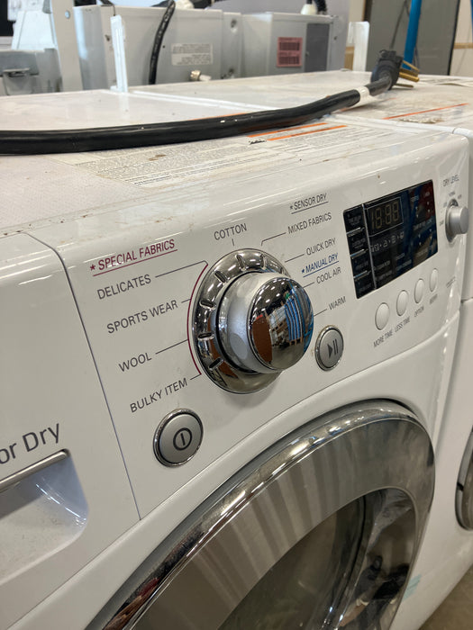 LG 2.7 cu. ft. Washer and Dryer Set