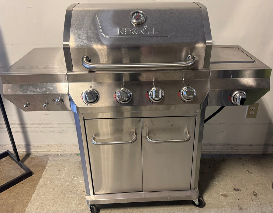 Nexgrill 4-Burner Propane BBQ Grill (used)