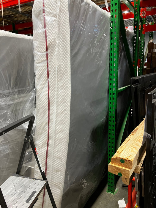 Cali - King mattress 12" (Used)