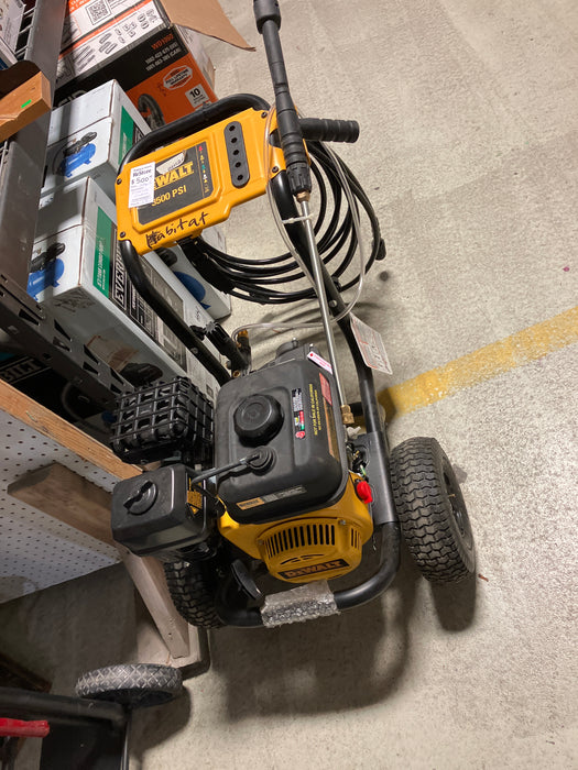 3500 PSI 2.5 GPM Gas Cold Water Pressure Washer with 208cc Engine