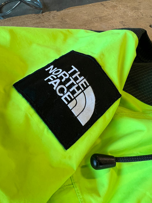 The North Face Phlego 2L Dryvent Jacket Safety Green Men's Small