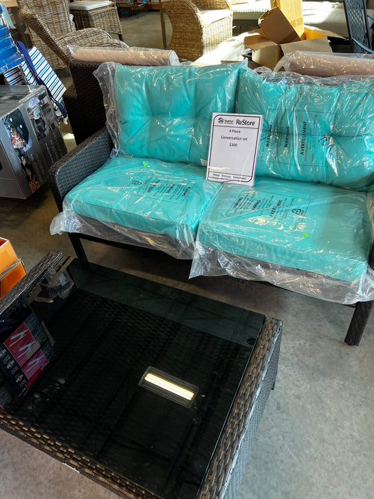 Patiojoy 4 Piece Patio Conversation Set Rattan Wicker Loveseat Sofa Coffee Table & Glass Top (new)