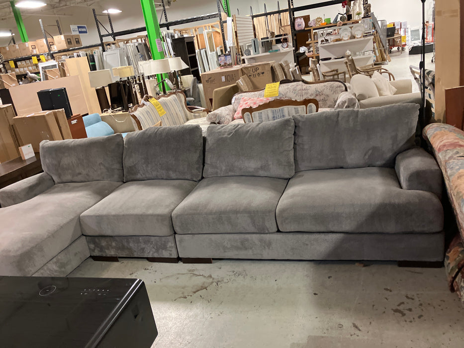 Plush Grey Sectional (used)