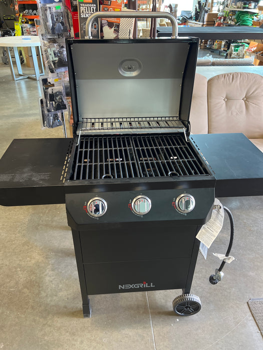 Nexgrill 3-Burner Propane BBQ Grill in Black (new)