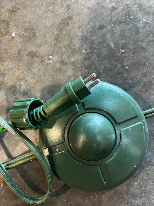 Home Accents Holiday 7.5ft. Pre-Lit 600L Micro Fairy LED Warm White Sparkling Amelia Pine Light Flocked (Missing Outlet Adapter)