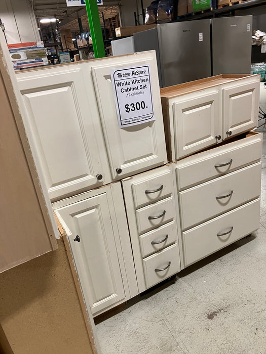Kitchen Cabinet Set
