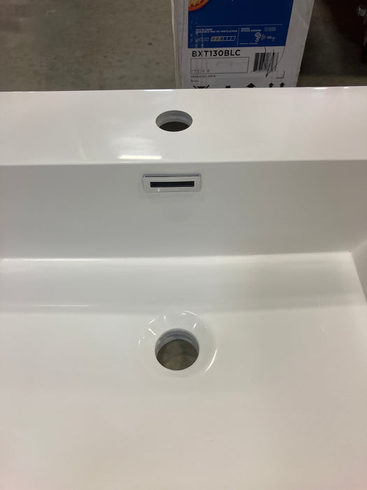 Nordic Canada Madison 60-inch W x 20-inch D Bathroom Double Sink and White Polymarble Countertop (New)