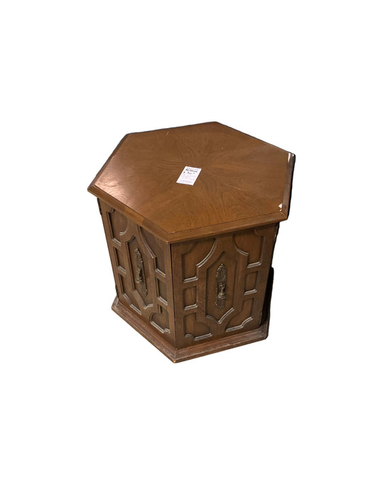 Wooden End Table (used)