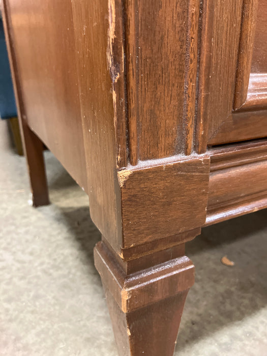 Wooden 9 Drawer Dresser With Mirror (Used)