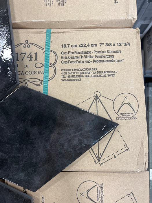 Diamond Glossy Black Porcelain Wall Tile (new)