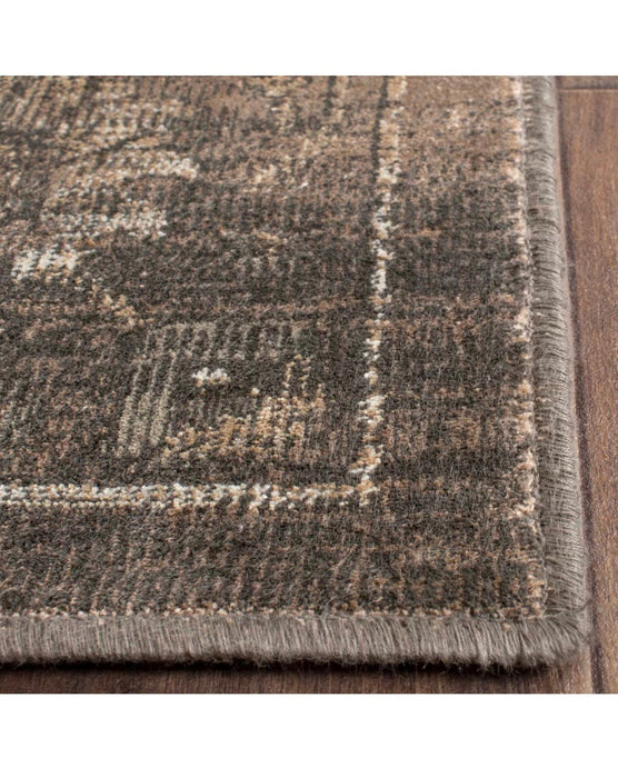 Safavieh Vintage Tanja Soft Anthracite 4 ft. x 5 ft. 7-inch Indoor Area Rug  (new)