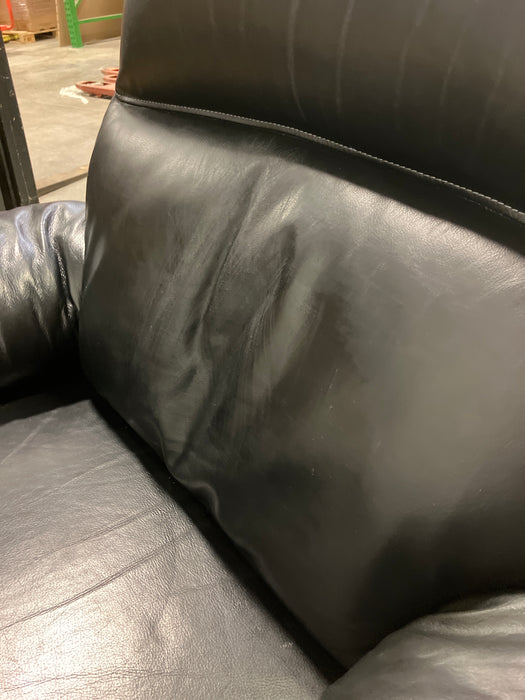 36" Genuine Leather Power Reclining Chair with Adjustable Headrest (Used)