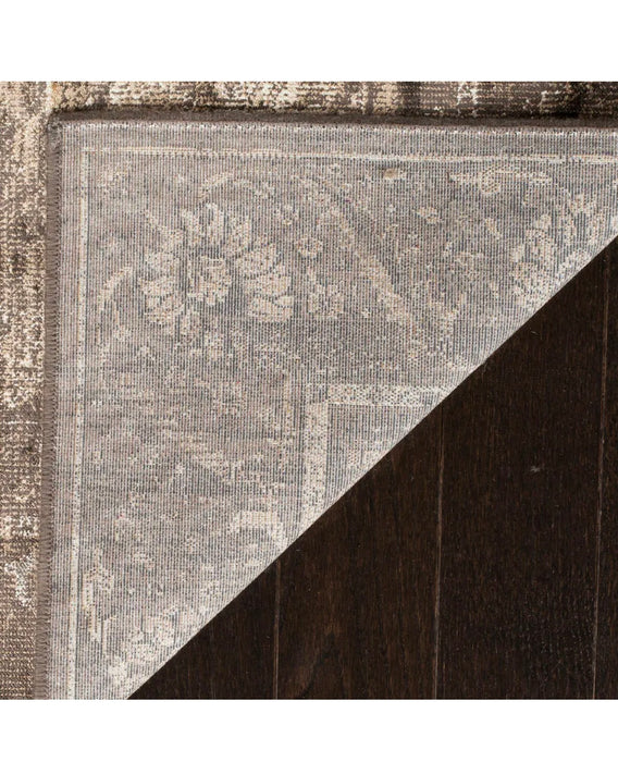 Safavieh Vintage Tanja Soft Anthracite 4 ft. x 5 ft. 7-inch Indoor Area Rug  (new)