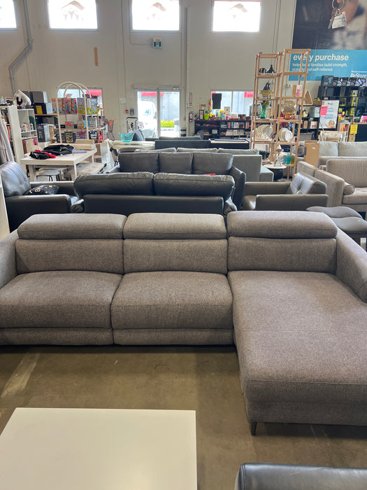 Right Chaise Grey Tweed Sectional