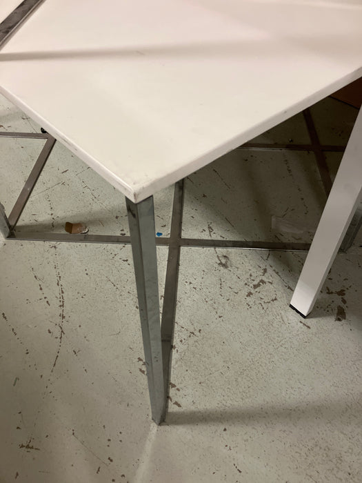 White table (used)