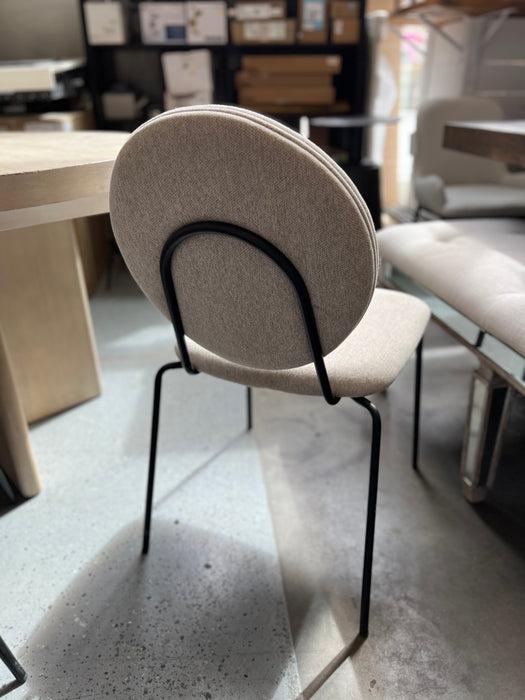 Round Back Chair (new)