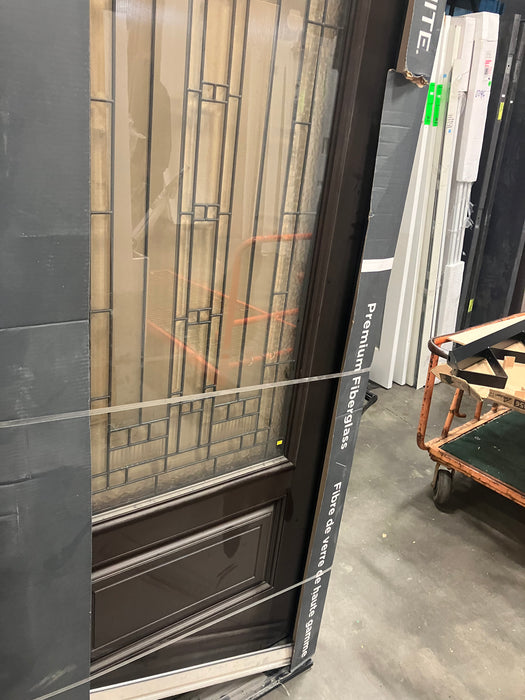 Masonite Everland 34-inch x 80-inch x 4-9/16-inch Chestnut 3/4 Lite Elmhurst Single Fibreglass Prehung Front Door LH