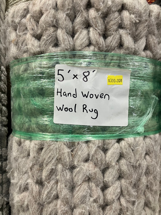 5’ x 8’ Grey Hand Woven Wool Rug