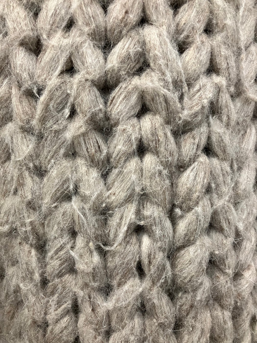 5’ x 8’ Grey Hand Woven Wool Rug