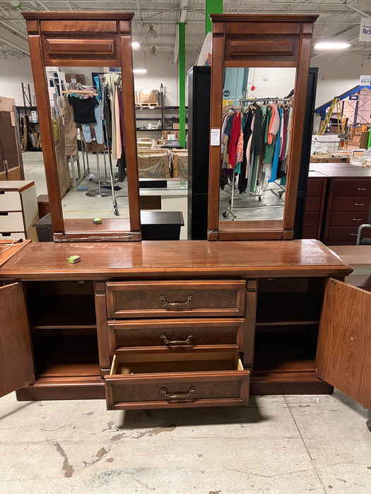 2 Mirror Dresser (used)