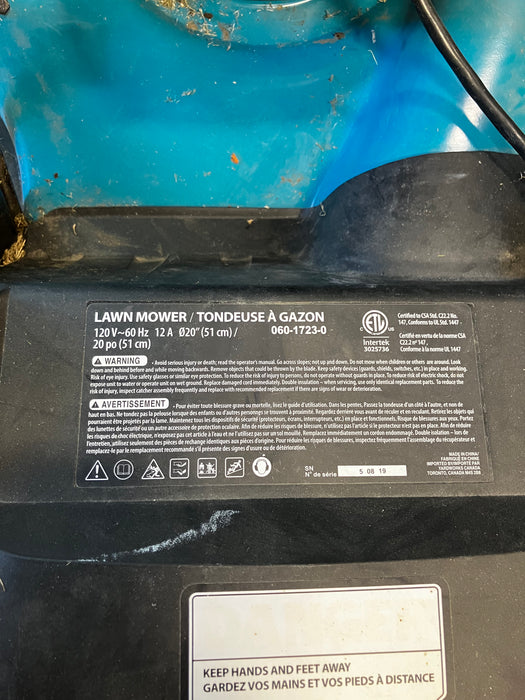 Yardworks 12A 3 in1 Electric Corder Walk Behind Push Lawn Mower, 20 in. (USED)