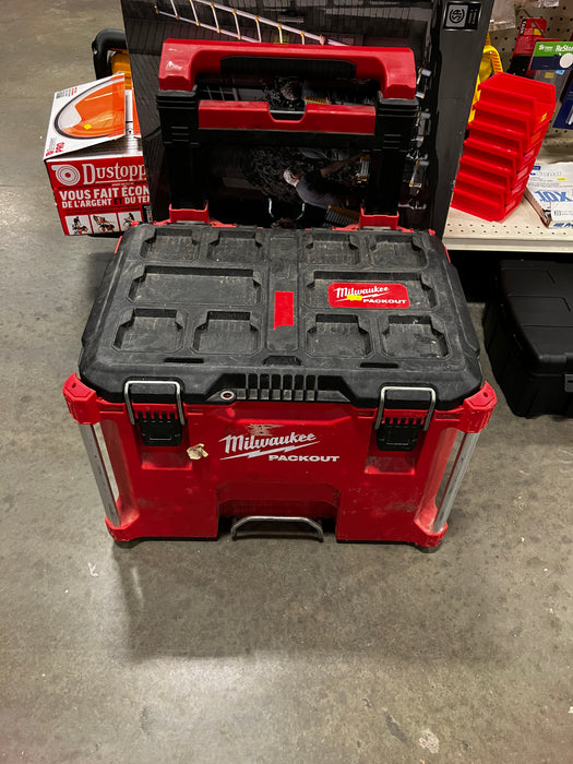 Milwaukee Tool PACKOUT 22 in. Rolling Modular Tool Box for Storage (As Is)