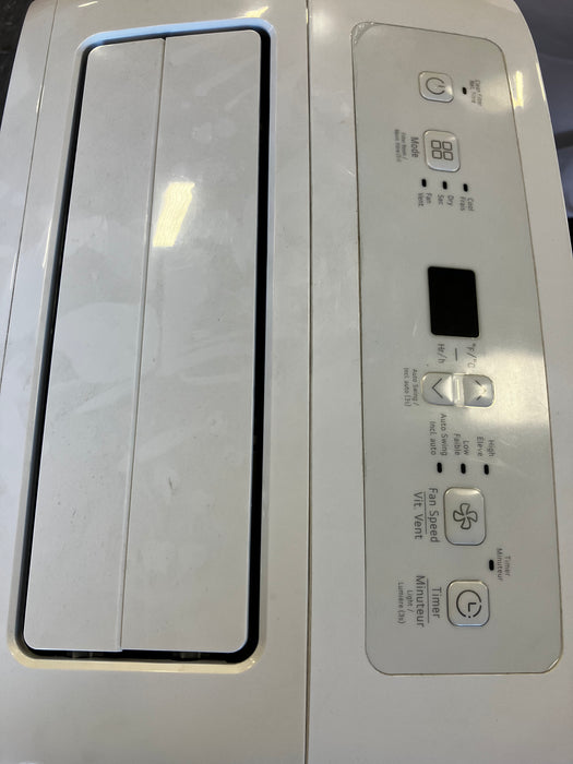 LG Electronics 8,000 BTU SACC (12,000 BTU ASHRAE) Portable Air Conditioner (NEW)