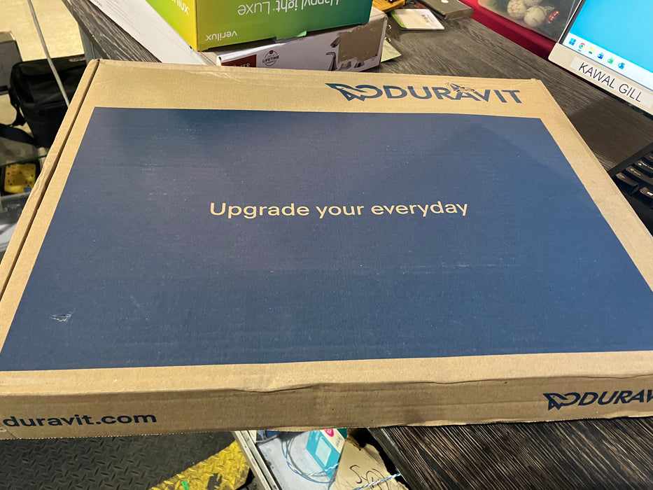 Duravit ME by Starck Elongated Closed Toilet Seat with Quiet Close in White(new)