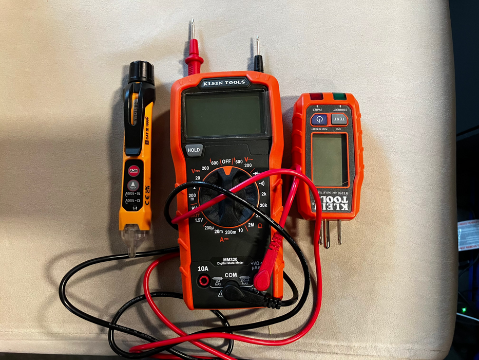 Klein Tools Multi-Meter, Voltage Tester and Outlet Tester Premium Electrical Tool Set (USED)