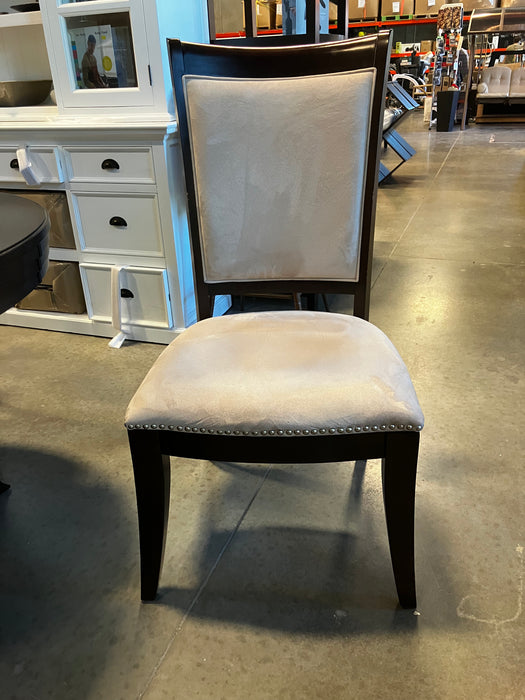 Dark Walnut Finish Table with seating for 6 (USED)