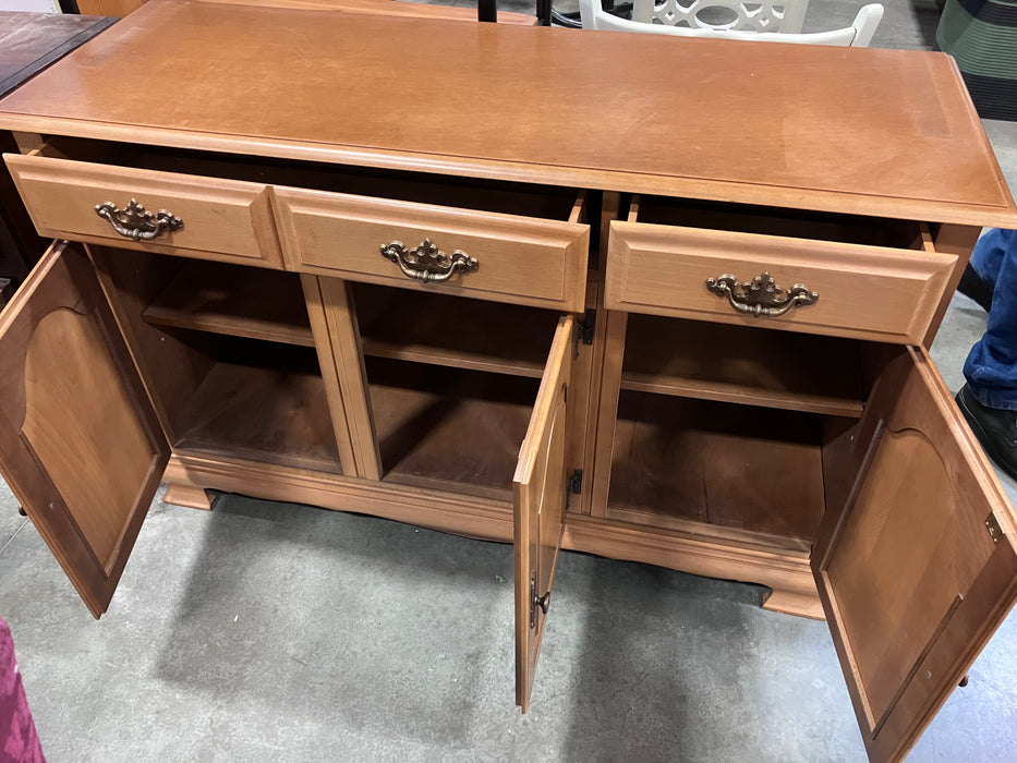 Light Wood Buffet Style SideBoard (USED)