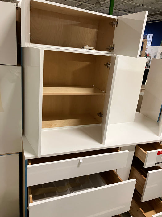 White Glossy Style 18 Cabinet Set (new)