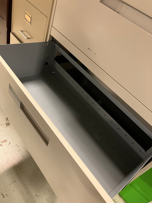 File cabinet with key (used)