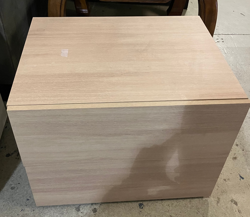 Nexera James Nightstand in Natural Oak(New)