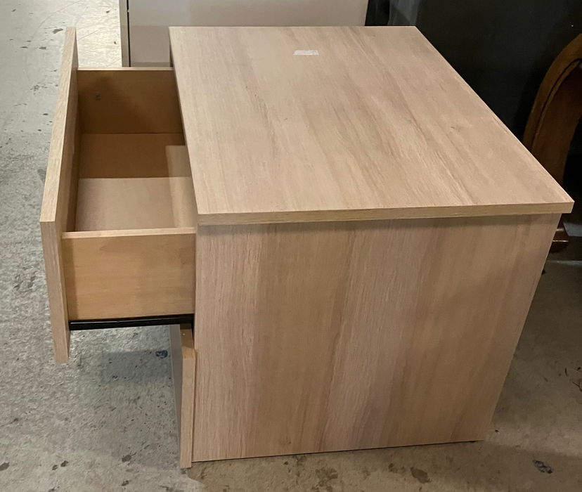 Nexera James Nightstand in Natural Oak(New)