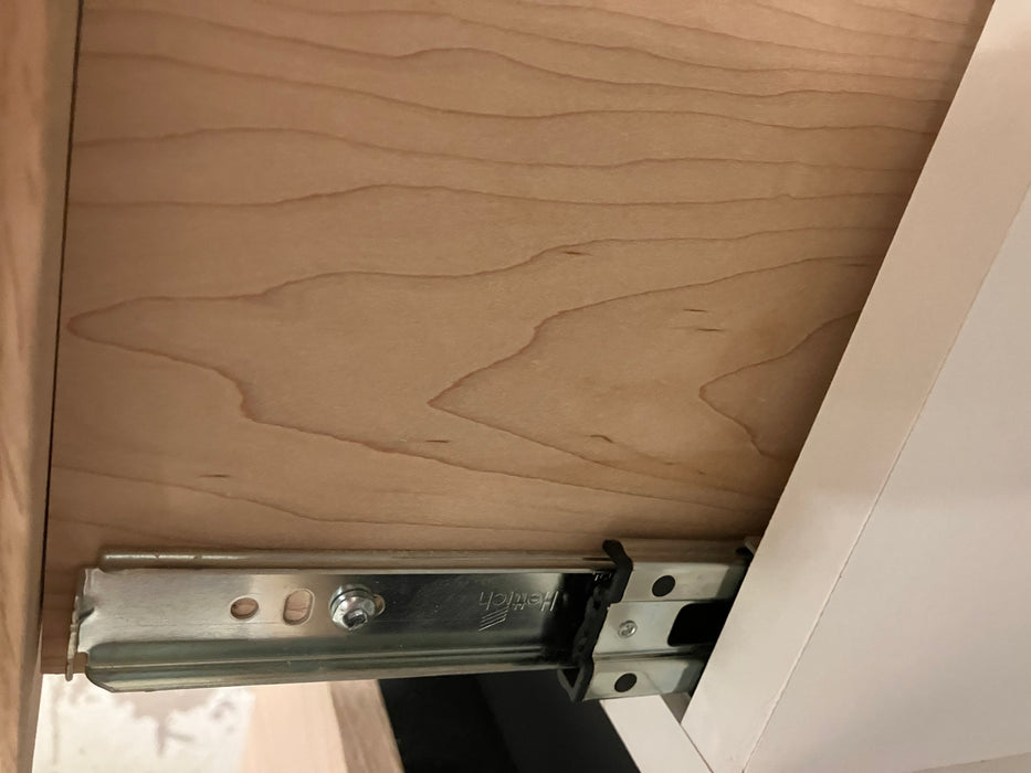 Cream cabinet (new)