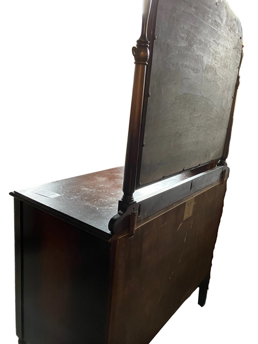 Dresser with mirror (used)