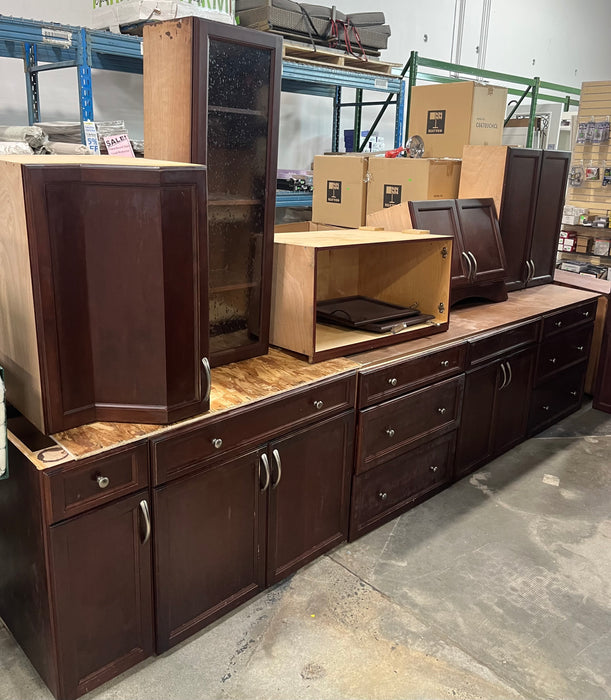 Stunning 18 Piece Brown Wood Kitchen Cabinet Set