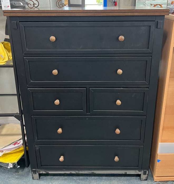 Stormy Ridge 6-Drawer Dresser (NEW)