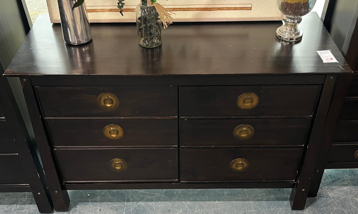 Brown and Gold 6-Drawer Dresser